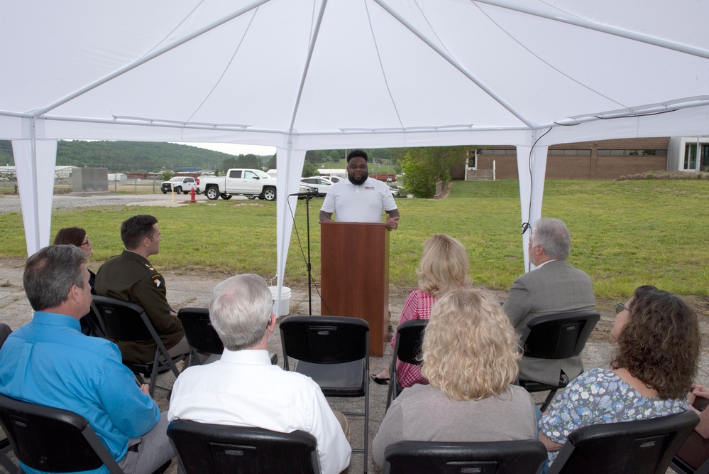 Officials break ground on K-25 Viewing Platform