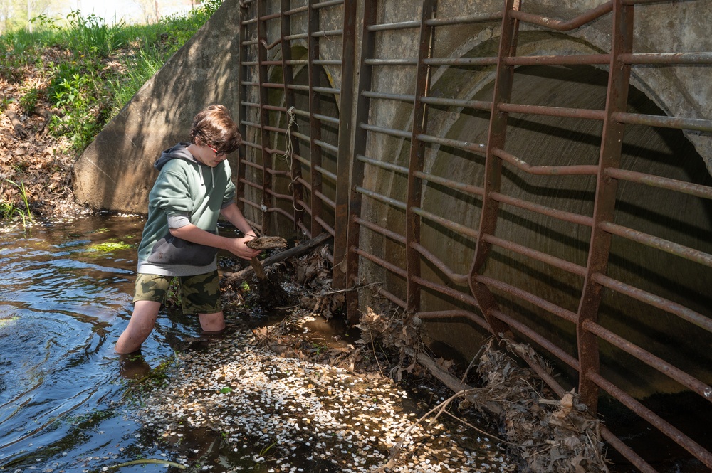 HMS students help clean Shawsheen River