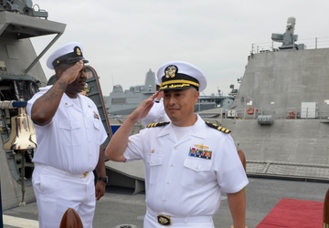 USS Kansas City (LCS 22) Conducts Change of Command