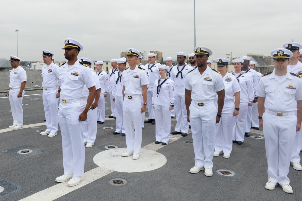 USS Kansas City (LCS 22) Holds Change of Command Ceremony