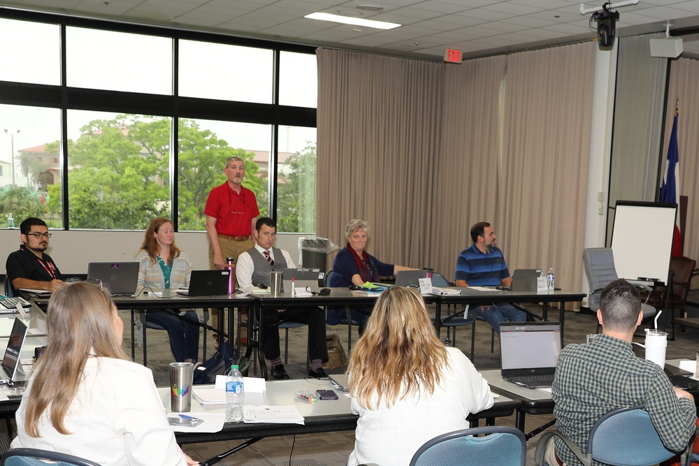 USACE leaders take professional development course