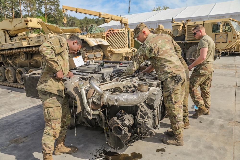 2-70 AR Conduct Maintenance on Tracked Vehicles During Anakonda23