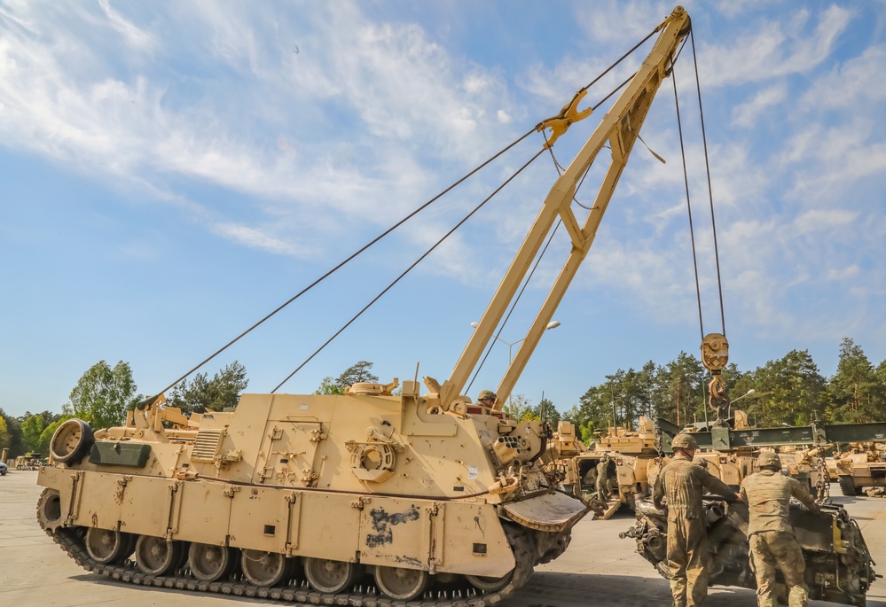 2-70 AR Conduct Maintenance on Tracked Vehicles During Anakonda23