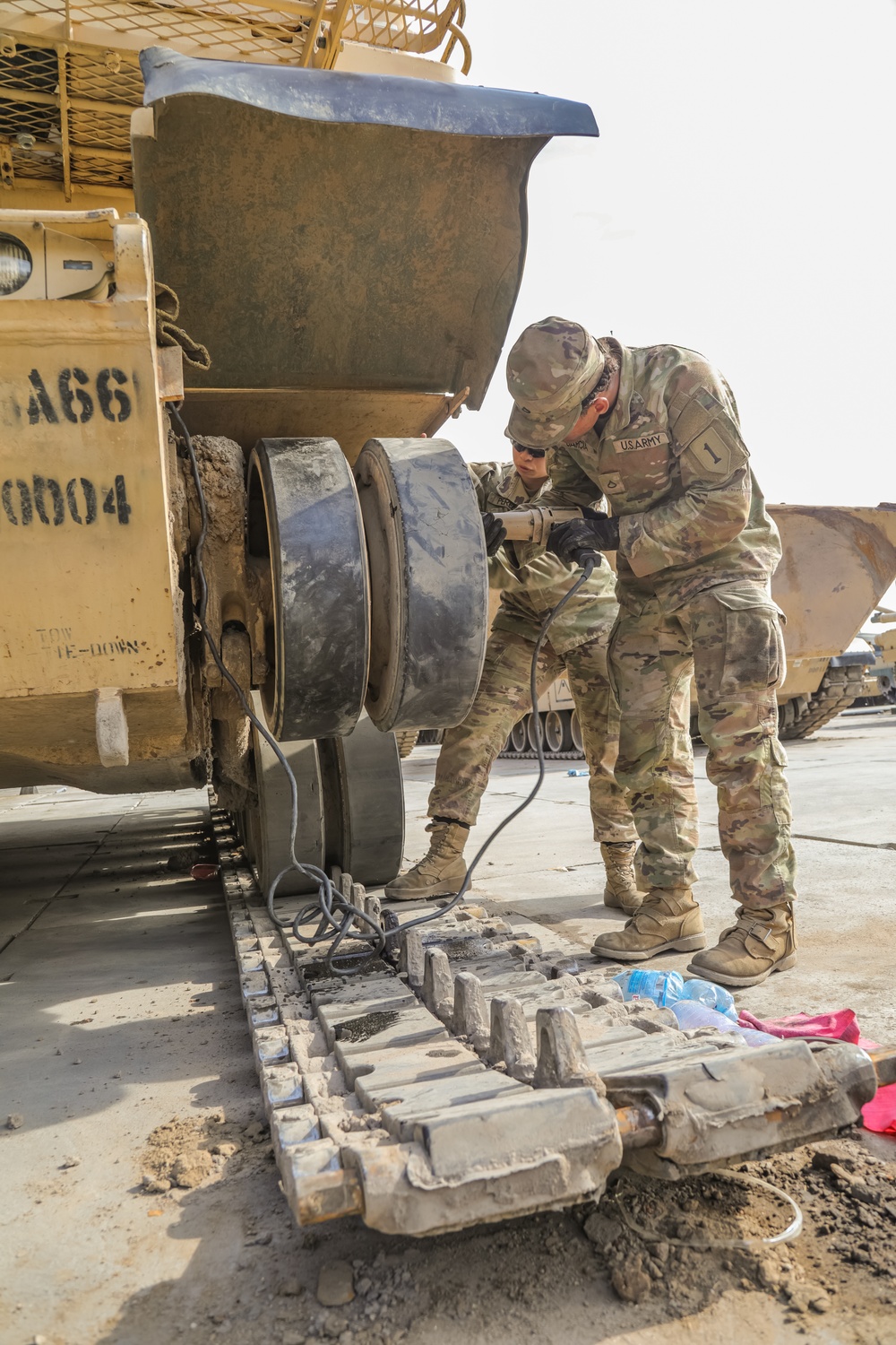 2-70 AR Conduct Maintenance on Tracked Vehicles During Anakonda23