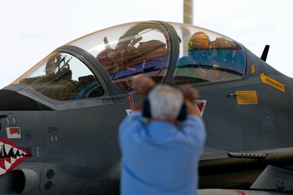 Colombian Air Force arrives at Davis-Monthan AFB, RF-R 23-1