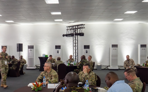 US, African senior enlisted leaders discuss professional military education at ALFS