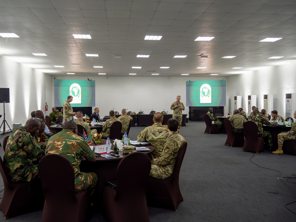 US, African senior enlisted leaders discuss professional military education at ALFS