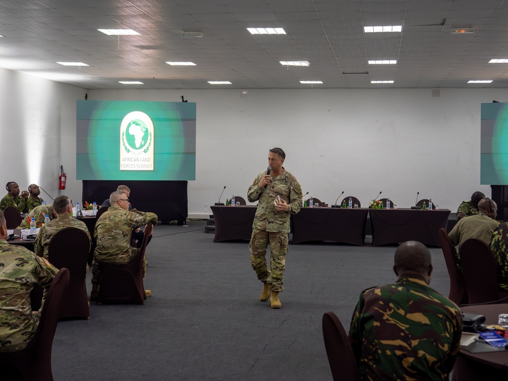 US, African senior enlisted leaders discuss professional military education at ALFS