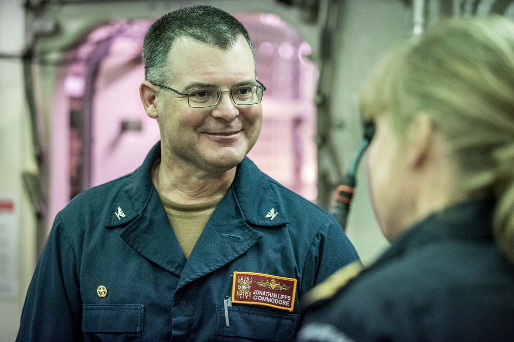 Task Group commander visits HNLMS Tromp (F803) during exercise Formidable Shield 2023