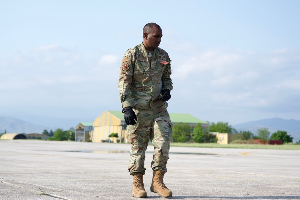 521st AMOW AMT prepares to support DE23 in Greece