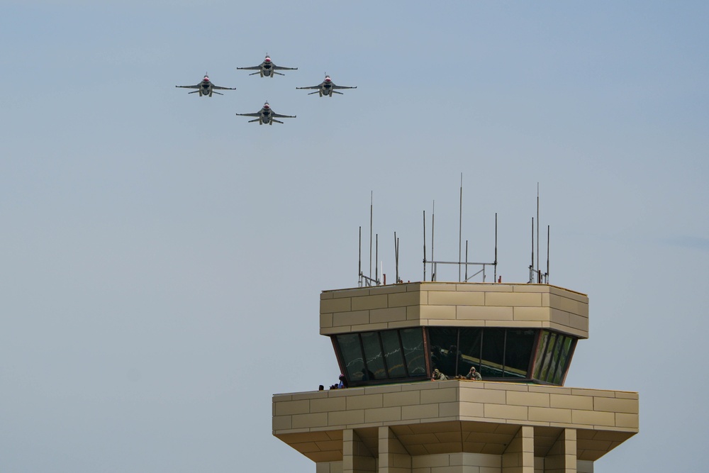 Thunderbirds headline at Airpower over Hampton Roads