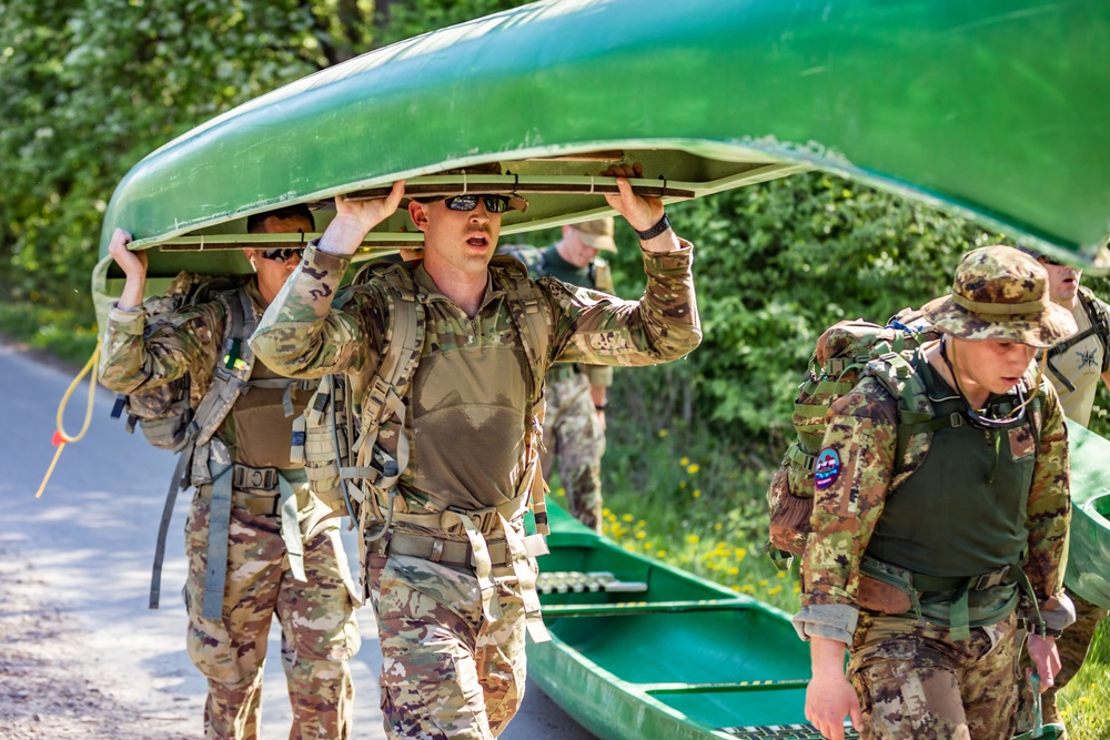 U.S. Army Garrison Bavaria - #DYK? The Army Physical Fitness