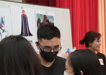 EMBODYING THE IMPORTANCE OF MUTUAL UNDERSTANDING, THE MARINE CORPS IN ACTION / 相互理解の重要性を体現、支援する海兵隊