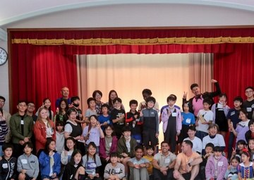 EMBODYING THE IMPORTANCE OF MUTUAL UNDERSTANDING, THE MARINE CORPS IN ACTION / 相互理解の重要性を体現、支援する海兵隊