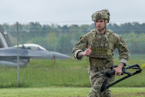 AFN INCIRLIK RADIO NEWSCAST: F47 announcement