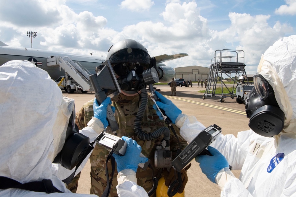 WC-135 Constant Phoenix Aircraft Radiological Recovery Plan training