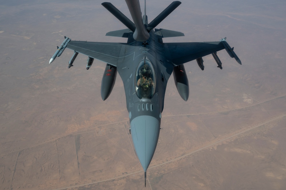 KC-135 Stratotanker crew conduct ACE operations, refuel F-16 Fighting Falcon