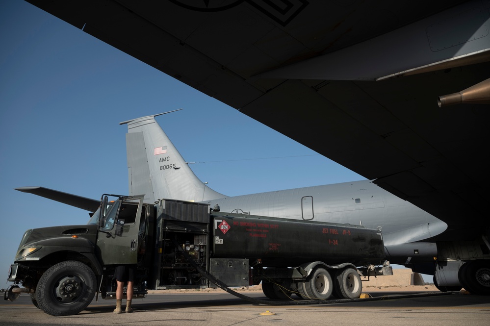 KC-135 Stratotanker crew conduct ACE operations, refuel F-16 Fighting Falcon