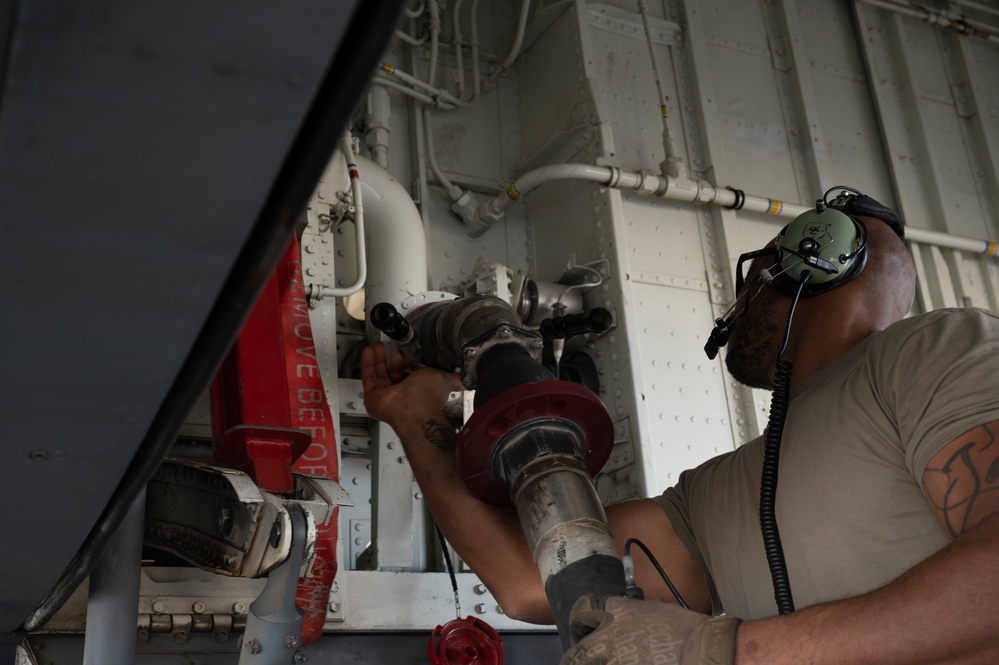 KC-135 Stratotanker crew conduct ACE operations, refuel F-16 Fighting Falcon