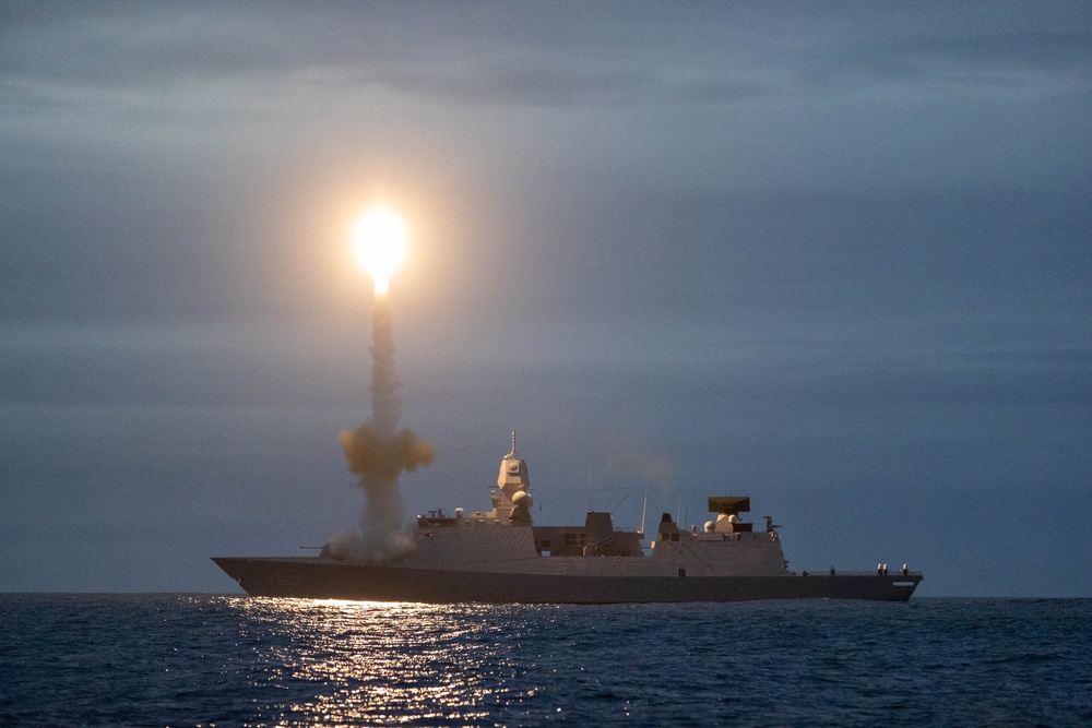 HNLMS Tromp conducts live-fire during exercise Formidable Shield 2023