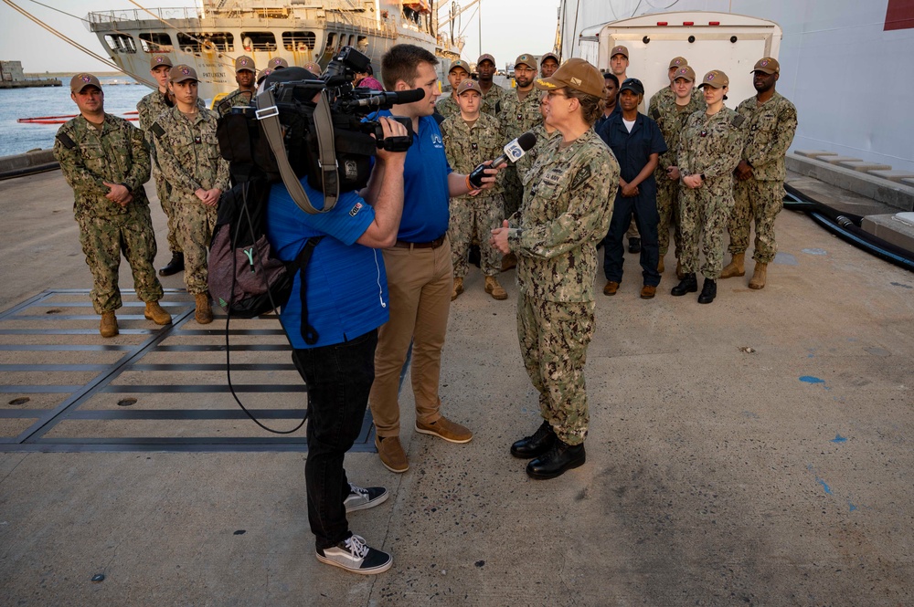 Wavy's Navy Ship Salute: USNS Comfort