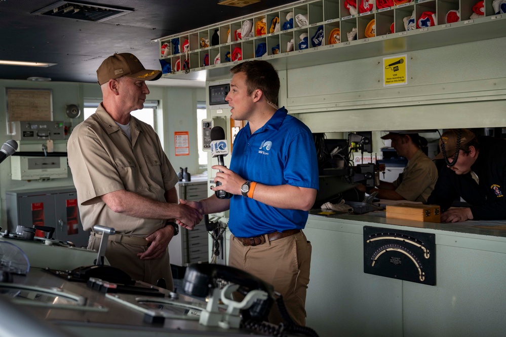 Wavy's Navy Ship Salute: USNS Comfort