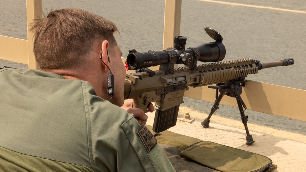 Quantico Special Reaction Team conducts a training event on Range 14-G