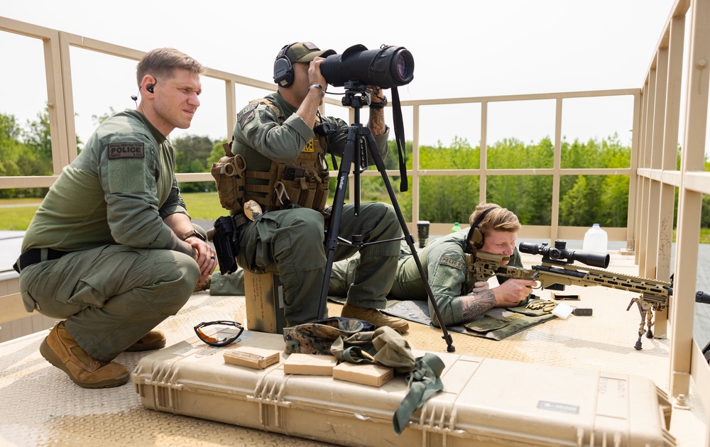 Quantico Special Reaction Team conducts a training event on Range 14-G