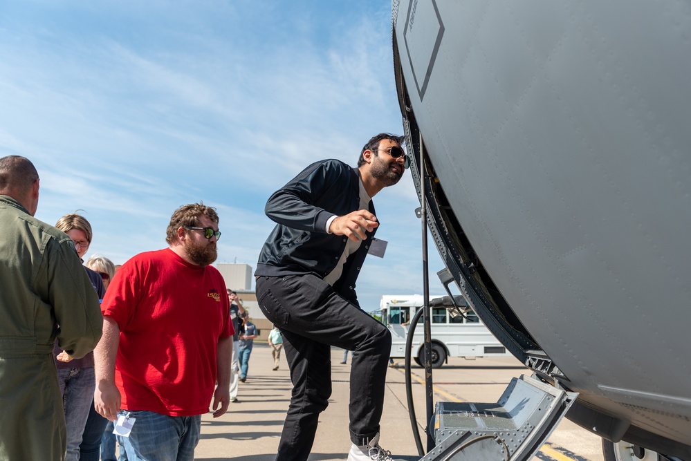 182nd Airlift Wing hosts ESGR &quot;Breakfast with the Boss&quot; Boss Lift May 11, 2023