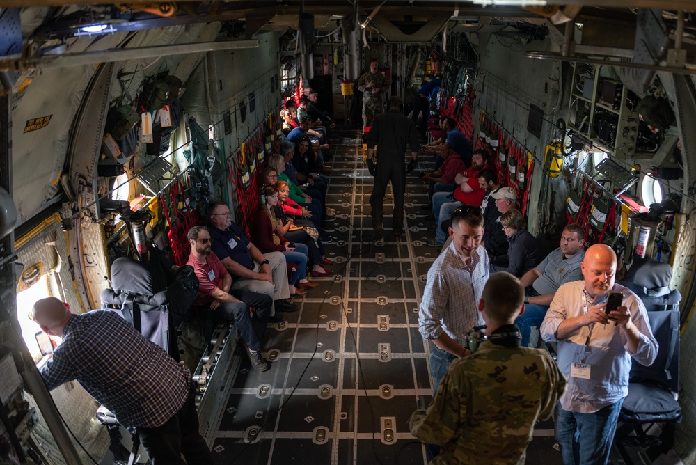 182nd Airlift Wing hosts ESGR &quot;Breakfast with the Boss&quot; Boss Lift May 11, 2023
