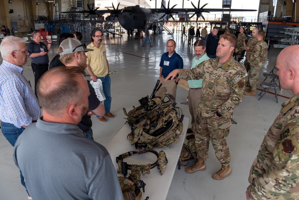 182nd Airlift Wing hosts ESGR &quot;Breakfast with the Boss&quot; Boss Lift May 11, 2023