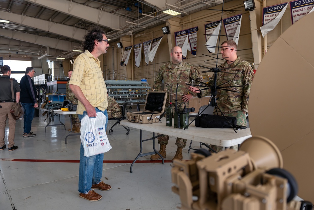 182nd Airlift Wing hosts ESGR &quot;Breakfast with the Boss&quot; Boss Lift May 11, 2023