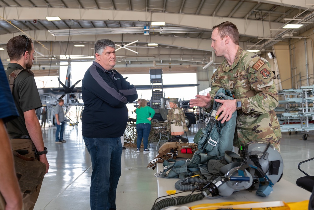182nd Airlift Wing hosts ESGR &quot;Breakfast with the Boss&quot; Boss Lift May 11, 2023