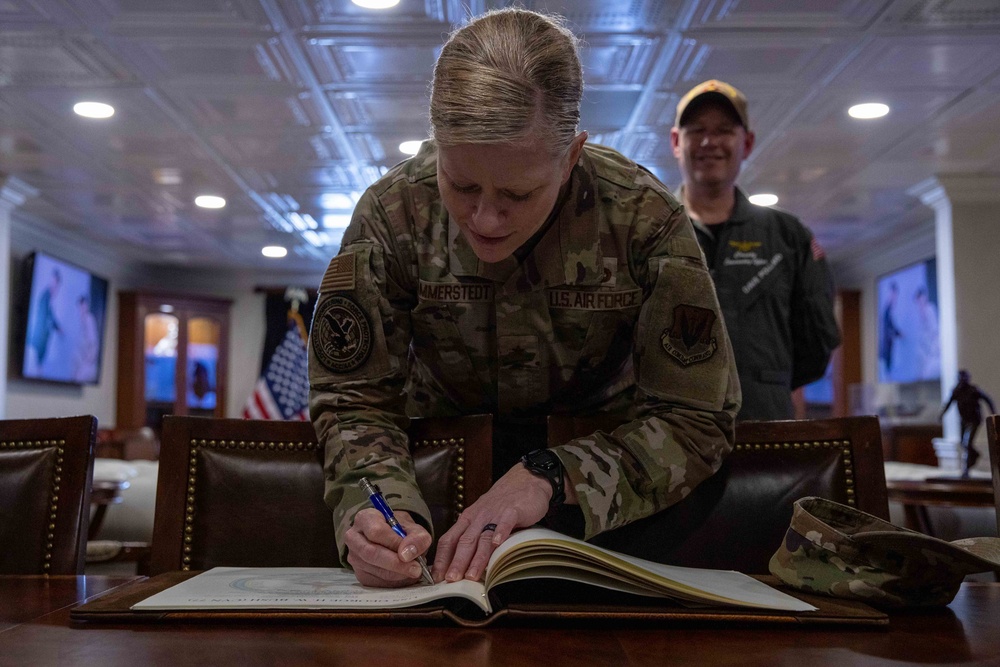 Brig. Gen. Hammerstedt Visits USS George H.W. Bush