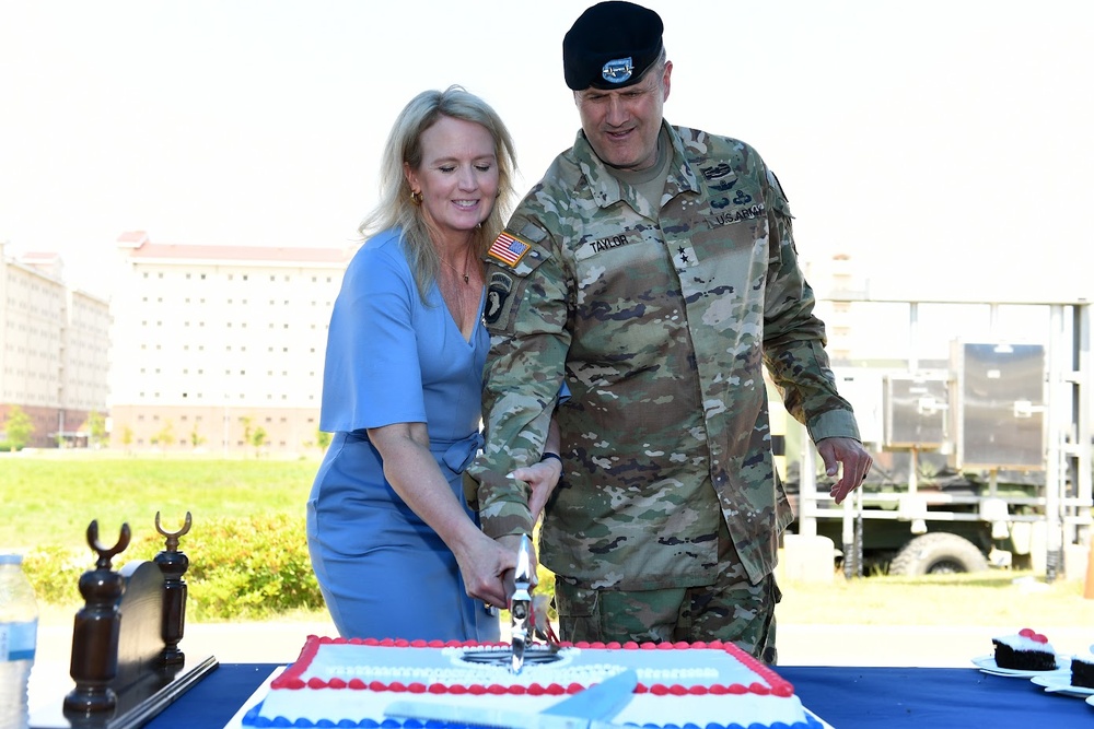 2nd Infantry Division/ROK-U.S. Combined Division Change of Command