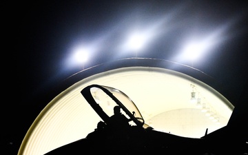 8 FW conduct night ops during KFT 23