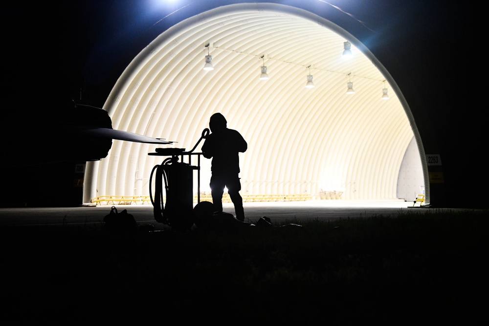 8 FW conduct night ops during KFT 23