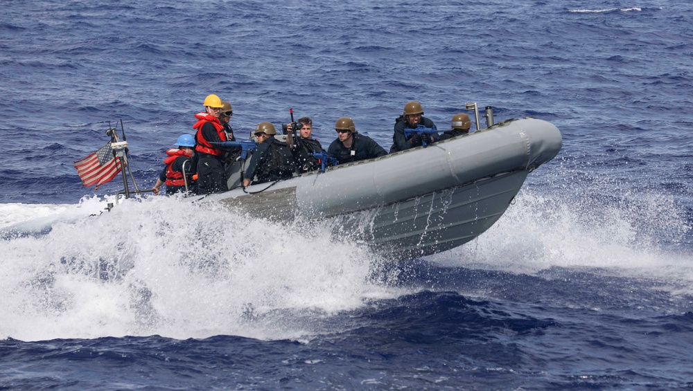 USS Milius (DDG 69) Conducts Visit, Board, Search and Seizure (VBSS)  Drill