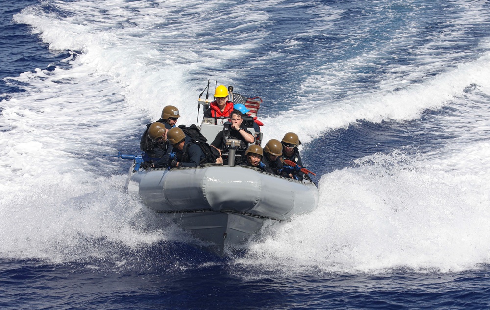 USS Milius (DDG 69) Conducts Visit, Board, Search and Seizure (VBSS)  Drill