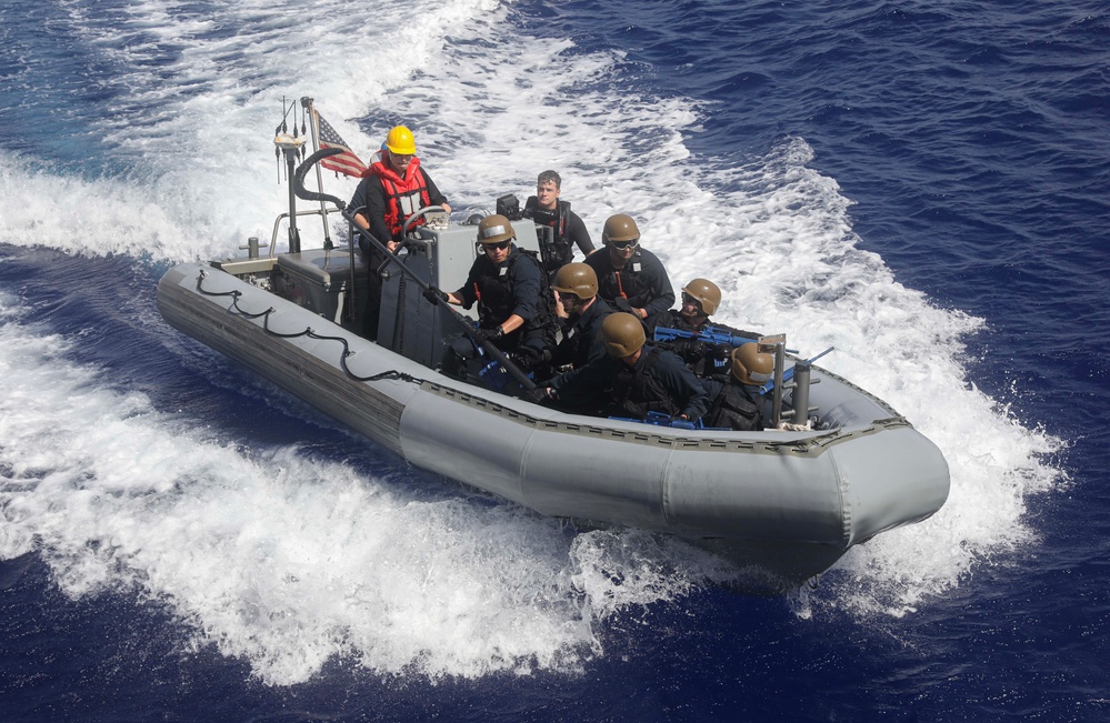 USS Milius (DDG 69) Conducts Visit, Board, Search and Seizure (VBSS) Drill