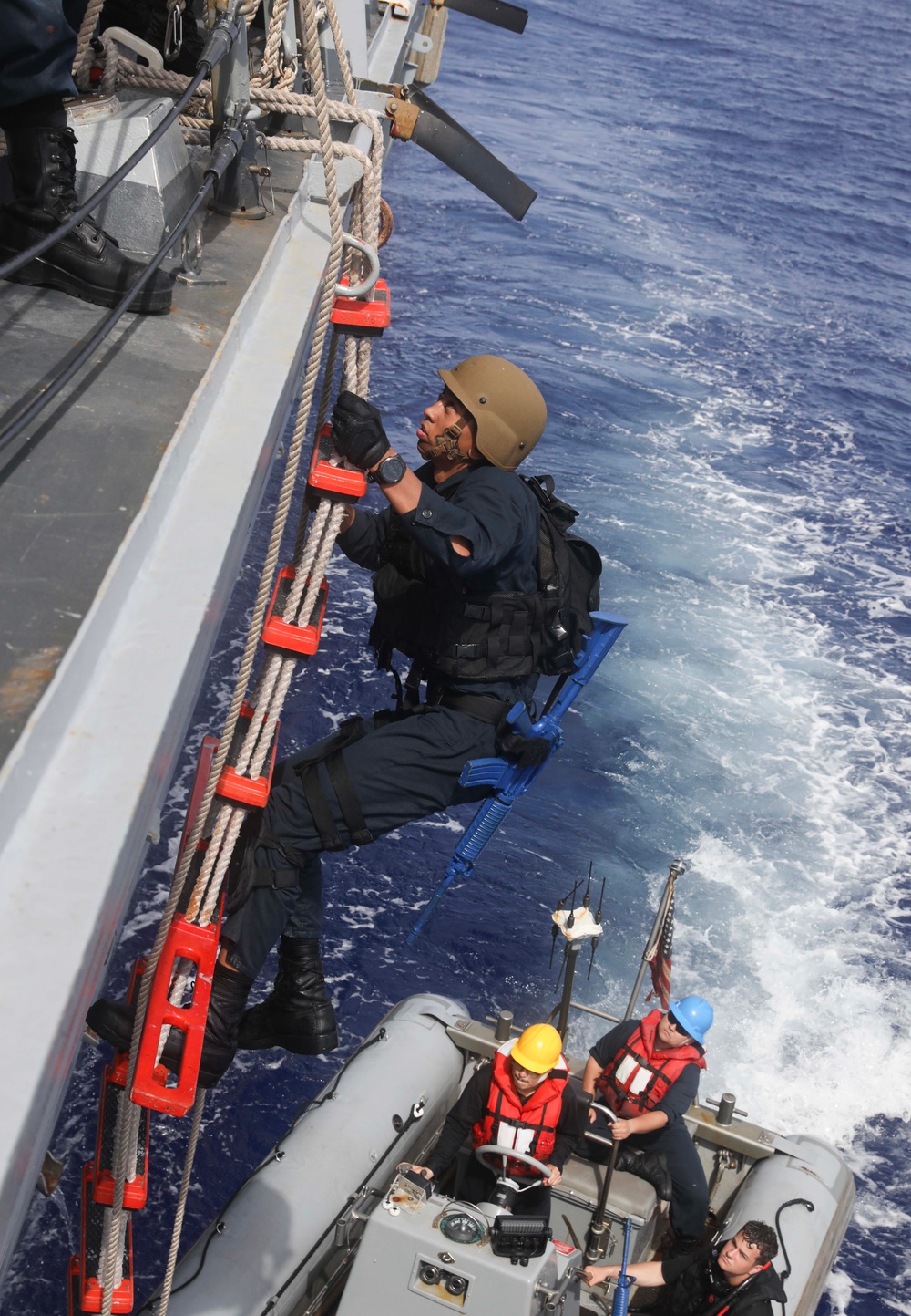 USS Milius (DDG 69) Conducts Visit, Board, Search and Seizure (VBSS) Drill