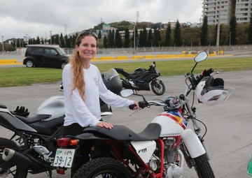 MARINE CORPS OKINAWA ENHANCES SKILLS OF ADVANCED RIDERS / 在沖海兵隊、ライダーの技術向上を図る