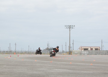 MARINE CORPS OKINAWA ENHANCES SKILLS OF ADVANCED RIDERS / 在沖海兵隊、ライダーの技術向上を図る