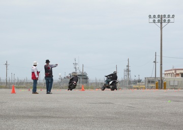 MARINE CORPS OKINAWA ENHANCES SKILLS OF ADVANCED RIDERS / 在沖海兵隊、ライダーの技術向上を図る