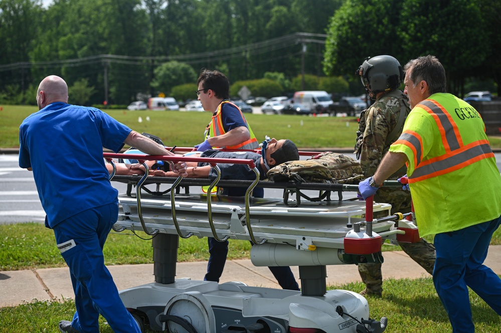 South Carolina Army National Guard conducts joint MEDEVAC and aeromedical intensive care training with Prisma Health