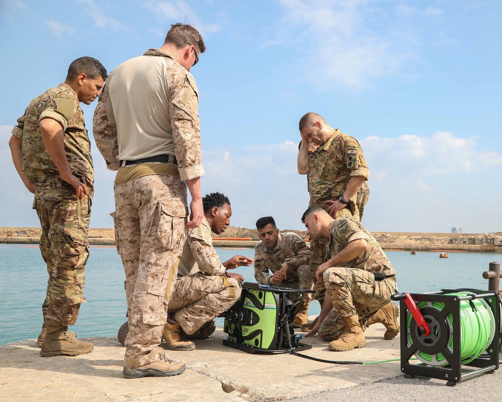 U.S. Navy, Lebanese Armed Forces Conduct Explosive Ordnance Disposal Training