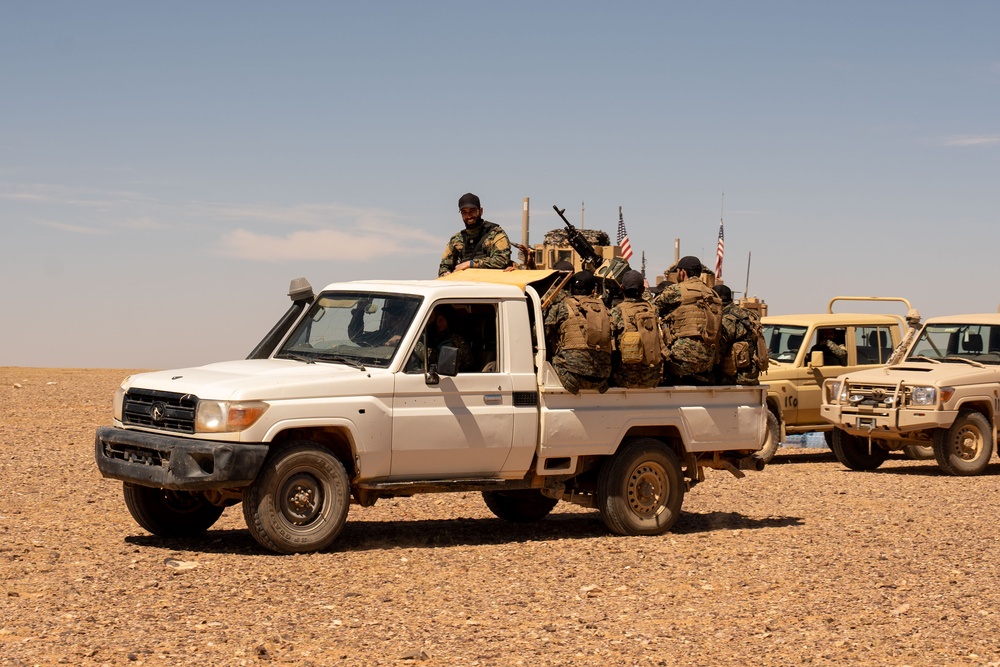 Task Force Saber conducts training exercise with members of the Syrian Free Army