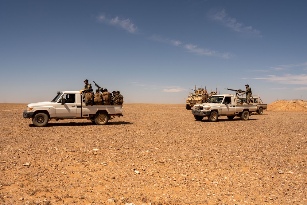 Task Force Saber conducts training exercise with members of the Syrian Free Army
