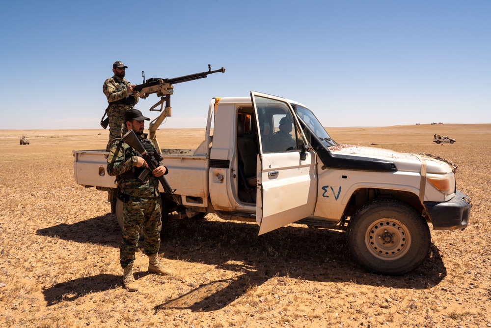 Task Force Saber conducts training exercise with members of the Syrian Free Army