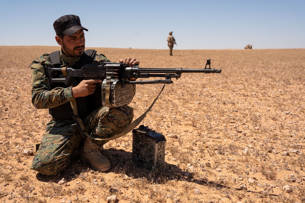 Task Force Saber conducts training exercise with members of the Syrian Free Army
